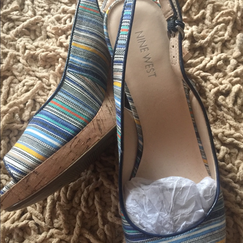 Nine West slides 10 M Multi color 3 3/4” heel